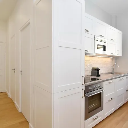 202117 - 6 Personnes A Apartman