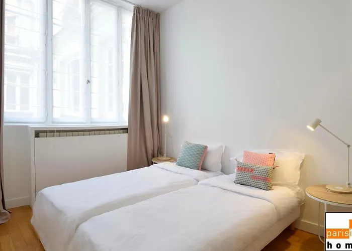 202117 - 6 Personnes A Apartamento Paris